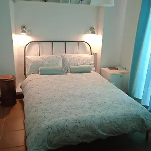 Lake Room Iznajar Habitación en casa particular Iznájar