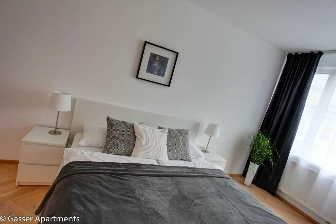 Gasser Apartments - Apartments Karlskirche Vienna Austria